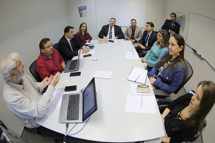 Comissão Ambiental do TJAL discute estratégia para redução de uso de copos descartáveis