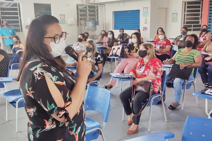 Semede Palmeira realiza evento para discutir formação continuada