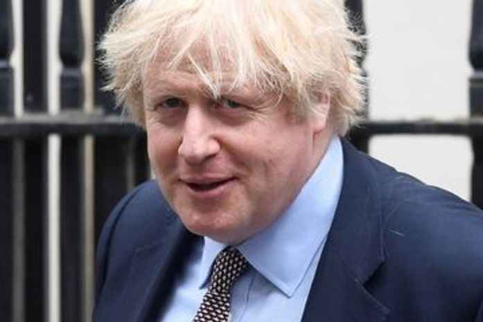 Vida normal não voltará pelo menos até novembro, diz premiê britânico