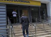 Agências bancárias reabrem até quinta-feira para atendimento ao público