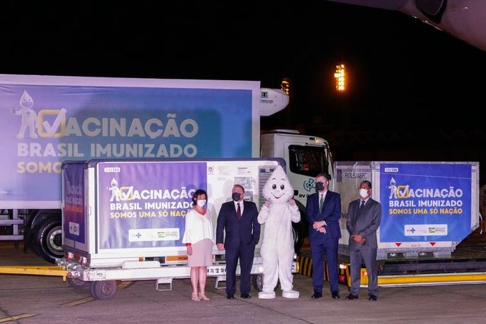 Fiocruz libera neste sábado distribuição de vacina aos estados