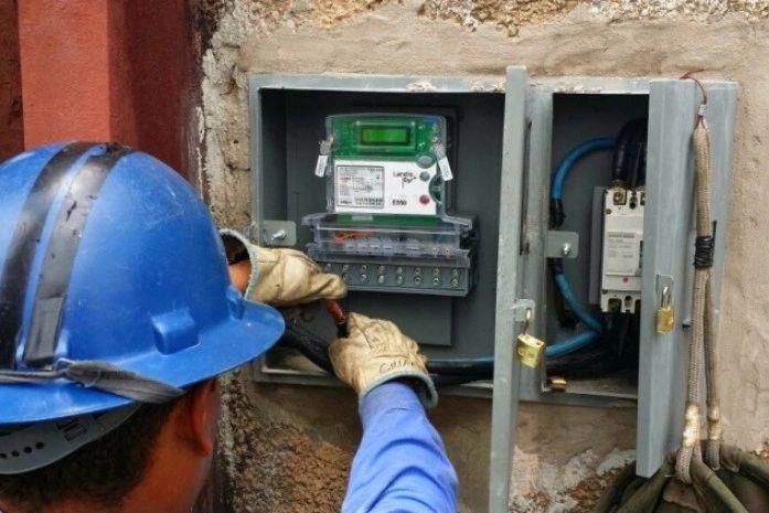 Projeto de Lei de vereadora visa proibir o corte de energia sem a presença do morador em Palmeira dos Índios