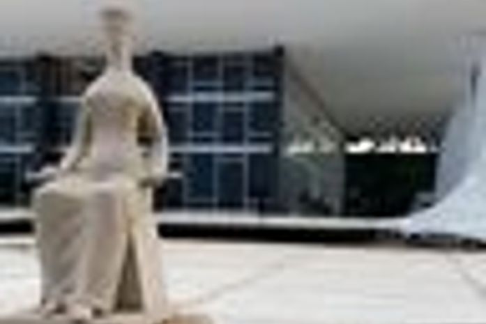 Servidor terá de devolver aumento se STF decidir a favor do governo