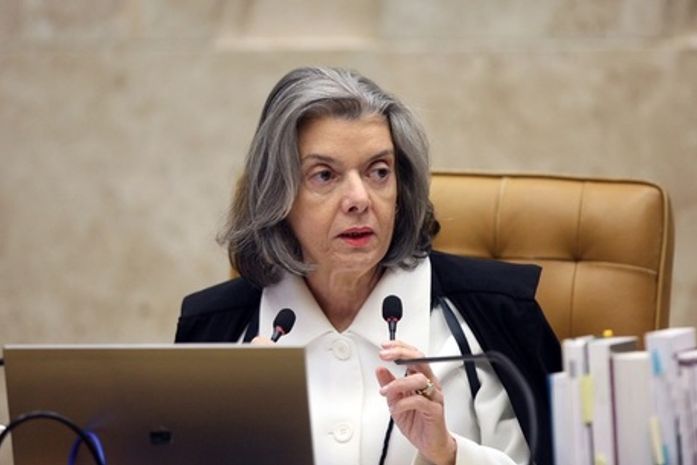 Por 6 votos a 5, Supremo mantém ensino religioso vinculado a crença