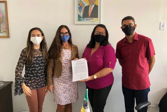 Semede assina convênio com Uneal de Palmeira dos Índios