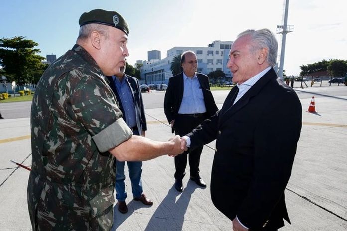 Temer decide decretar intervenção das Forças Armadas na segurança do Rio