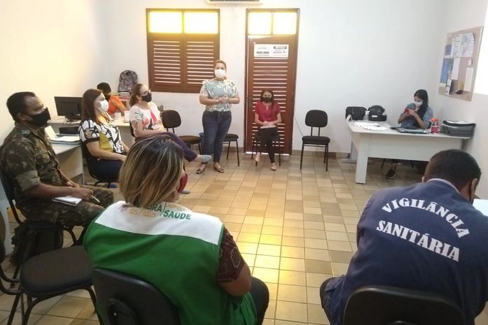 Assistência Social se reúne com setores da prefeitura para discutir distribuição de alimentos na Semana Santa
