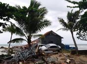 Número de mortos por tsunami na Indonésia chega a 222