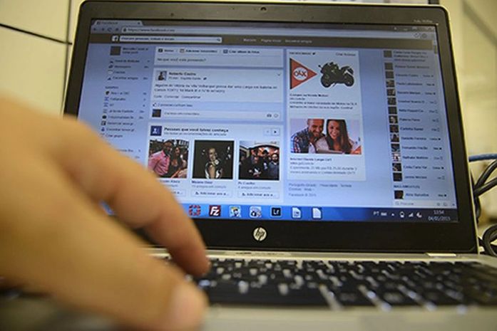 Pesquisa aponta que Facebook perde usuários para YouTube nos EUA