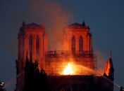 Bombeiros dizem que estrutura da Catedral de Notre-Dame está salva