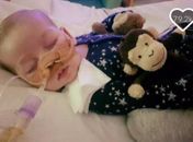 Morre bebê Charlie Gard que comoveu o Reino Unido