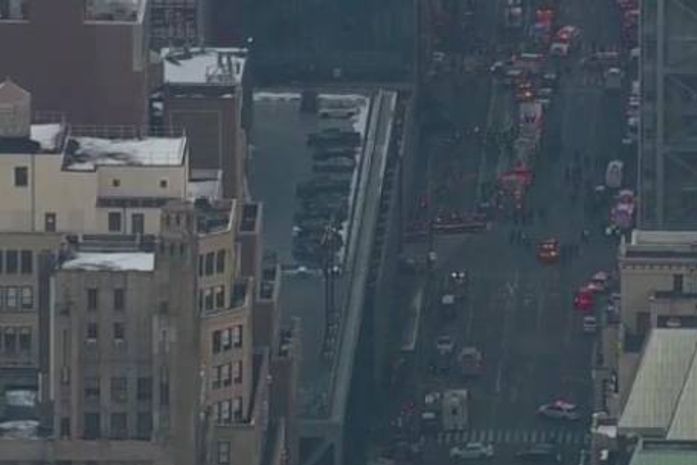 Polícia de Nova York confirma explosão em terminal de ônibus