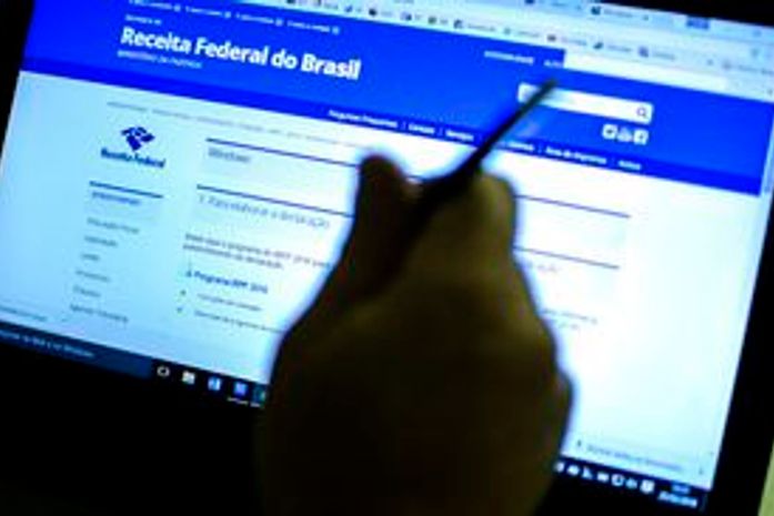 Prazo para motoristas com deficiência pedirem isenção cai para 3 dias