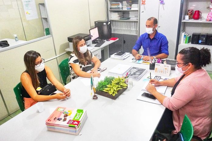 Semede se reúne com Instituto Cidadão para planejamento de cursos de formação para os profissionais da Educação