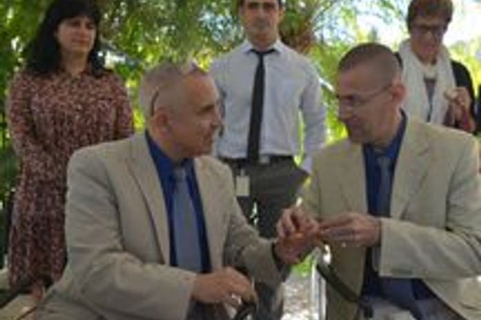 Austrália inicia consulta pelo correio sobre casamento homossexual