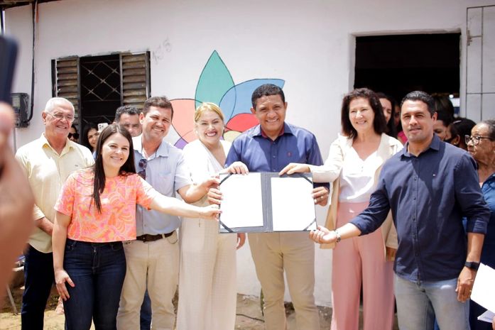 Prefeito Júlio Cezar lança obra de drenagem e pavimentação no Natércio Viana