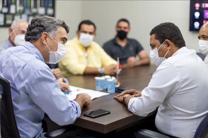 Em Maceió, Júlio Cézar se reune com Secretário de Estado da Educação e discute investintos e retorno às aulas