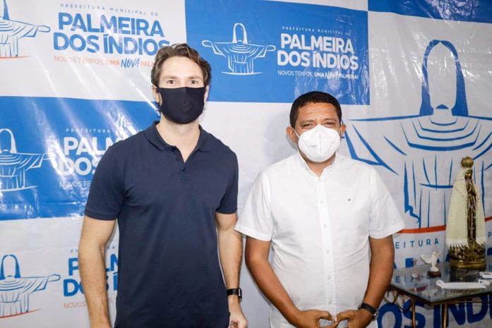 Pedro Vilela visita Palmeira dos Índios e garante recursos para Educação e Esportes de Palmeira