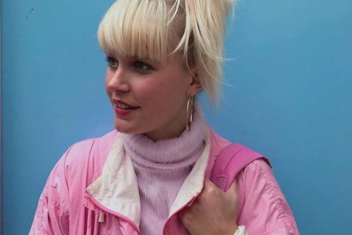 Modelo holandesa parecida com Xuxa chama atenção no Instagram