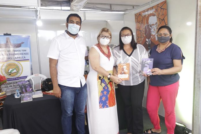 Apresentação das escolas do municipio foram destaque no segundo dia da Festa Literária de Palmeira