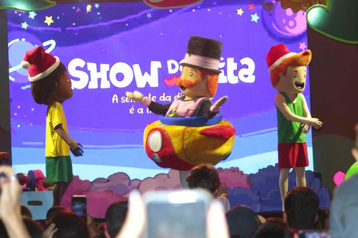 Natal Luz: Milhares de crianças prestigiam show do Mundo Bita
