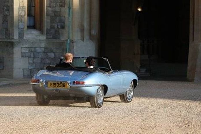 Placa do carro usado por Harry e Meghan tinha data do casamento