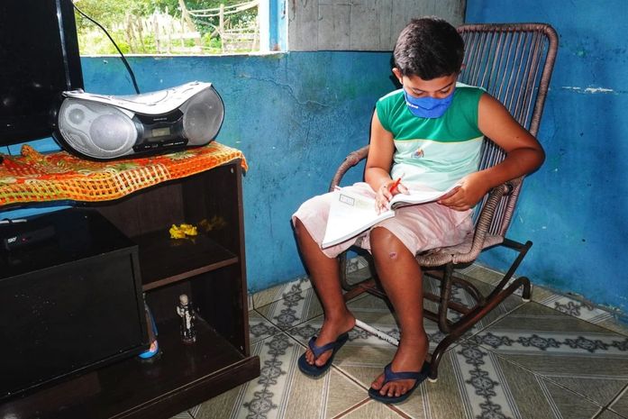 Emoção e alegria marcam a retomada do Programa A Escola no Rádio em Palmeira dos Índios