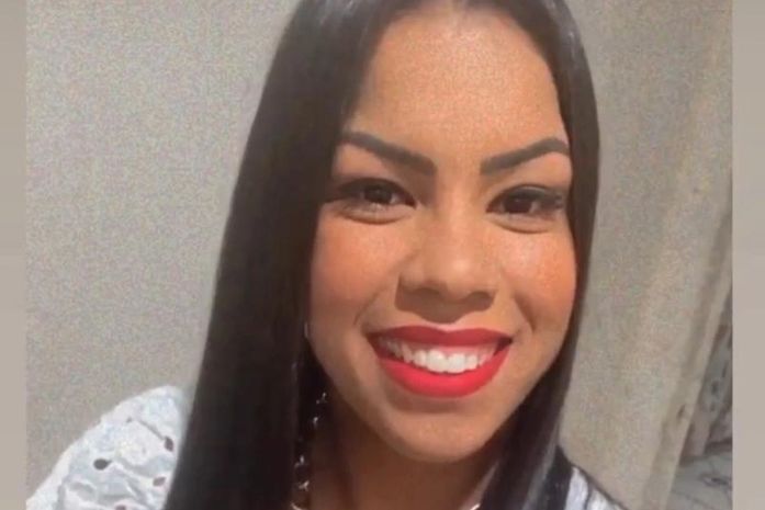 Raquel estava em moto quando foi atingida por carro, em Major Izidoro, faleceu horas depois no hospital