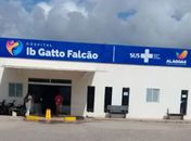 Mulher tem traumatismo craniano após ser empurrada por companheiro durante discussão; suspeito é preso