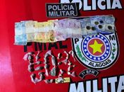 Após abordagem, PM encontra dinheiro e drogas com dupla que acaba detida em Olho D'água das Flores 
