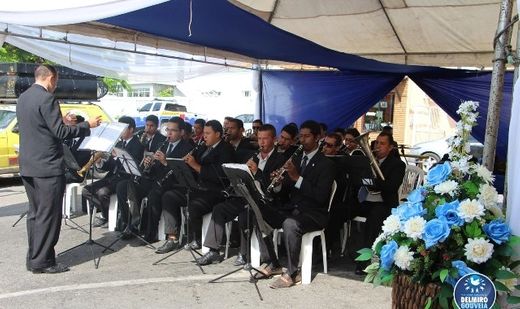 Rs=w:520,h:309,i:true,cg:true,ft:cover?cache=true