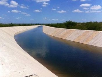 Trecho do Canal do Sertão