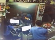 Farmácia é alvo de assaltantes em Santana do Ipanema; Veja imagens