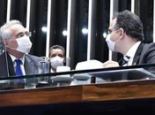 Renan Calheiros articula nome para vice na chapa de Lula nas eleições de 2022
