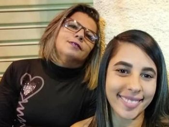 Damiana faleceu no local e sua filha Dayrla foi hospitalizada. Ambas foram baleadas dentro de cartório em Olivença, Sertão de Alagoas.