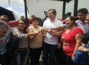 Produtores rurais de Piranhas são agraciados com um trator e implementos agrícolas