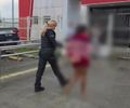 Vídeos: quatro suspeitos são presos e adolescente é apreendido pela morte de mulher em 'tribunal do crime'