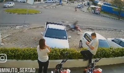 Motociclista cai de moto que conduzia em trecho da BR-316 em Santana do Ipanema

