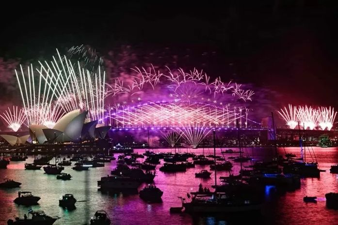 Austrália e Japão já comemoram o Ano-Novo: veja imagens da festa pelo mundo