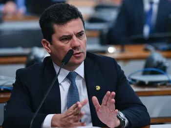 PF mostra que Moro conversou por 1 hora com réu enquanto era juiz, diz TV