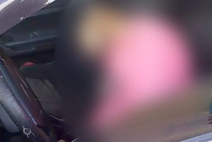 Homem é encontrado morto com vários disparos de arma de fogo dentro de veículo próximo a entrada da cidade de Carneiros
