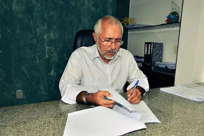 Prefeito Padre Eraldo