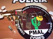 Polícia Militar cumpre Mandados de Busca e Apreensão e aprende drogas e armas no Sertão