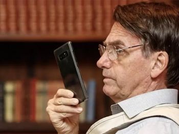Paranoica e autoritária, gestão Bolsonaro era fissurada em espionar celular