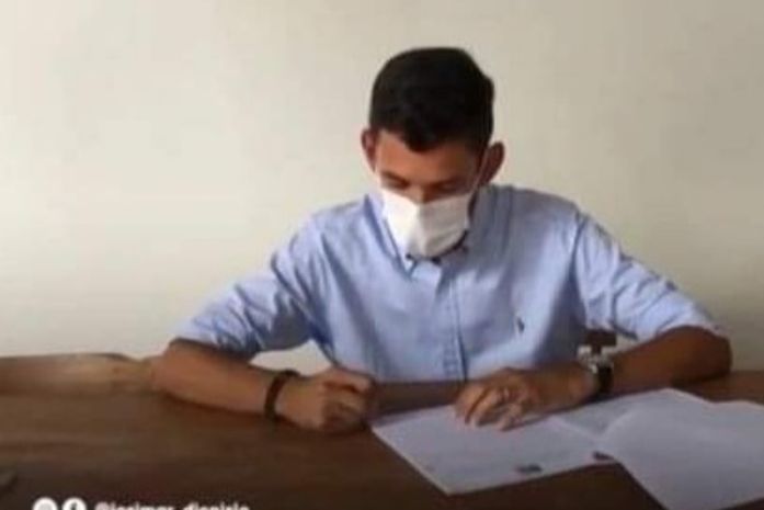 Prefeito Jó assina documento no qual formaliza parceria com a Secretaria Nacional de Cultura