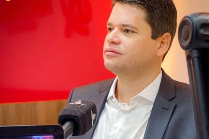 Candidato a quê? “JHC é muito imprevisível”, afirma Davi Davino