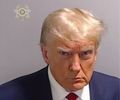 Consequências políticas e jurídicas das acusações de Atlanta à parte, as fotos de Trump e seus aliados como réus tem qualidade muito ruim.