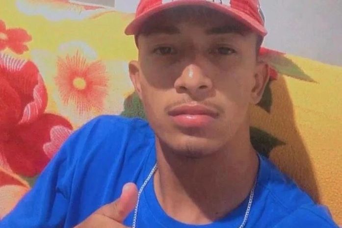 Após defender amigo, jovem é assassinado a facadas dentro de banheiro de casa de eventos em Carneiros
