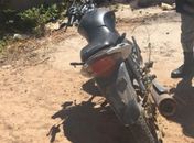 Motocicleta que havia sido furtada é encontrada pela Polícia Militar escondida em construção abandonada, em Santana do Ipanema