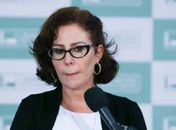 Carla Zambelli permanece presa na Itália e aguarda extradição